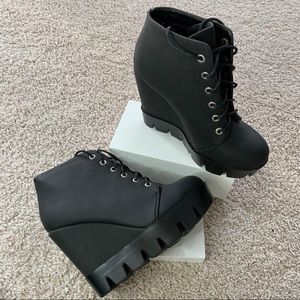 Wedged Ankle Boots